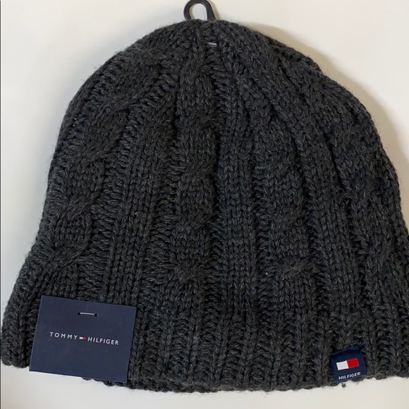 New with tag Tommy Hilfiger fleece lined cable hat - Picture 7 of 8